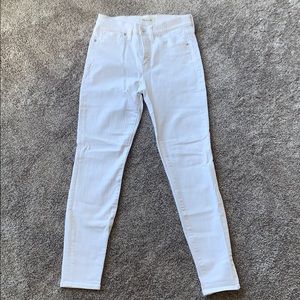 Adorable white high waisted Madewell jeans